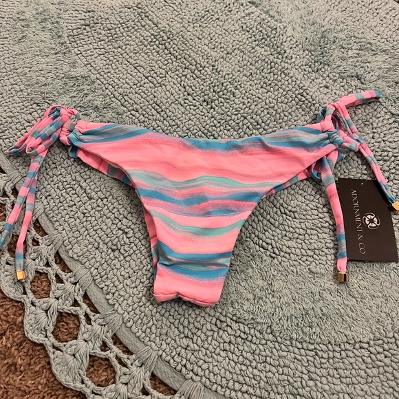 bikini top and bottom set - Picture 5 of 6